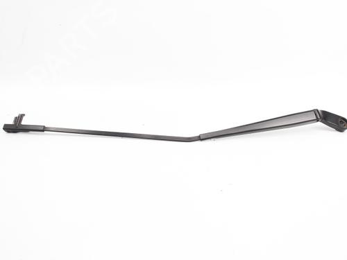 Used Front windshield wiper arm VW POLO (9N_, 9A_) 1.9 SDI (64 hp) 19209783