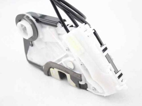 Front left lock TOYOTA YARIS (_P13_) 1.5 (NSP131_) | BP19228860C98 