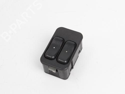 Used Left front window switch OPEL CORSA C (X01) 1.0 (F08, F68) (58 hp) 19205810