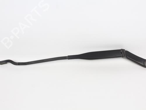 Used Front windshield wiper arm VOLVO 440 (445) 1.7 (106 hp) 19206050