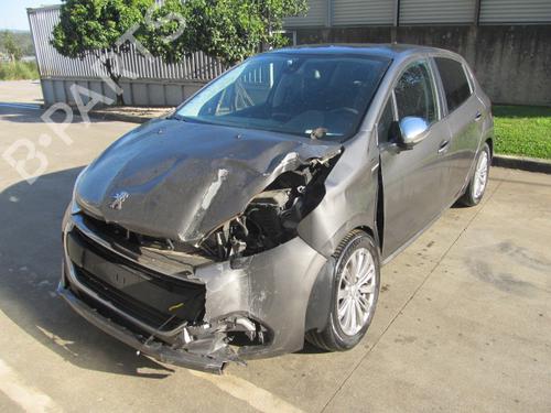 Brukte deler til PEUGEOT 208 I (CA_, CC_)  1.2 VTI 82  4639362