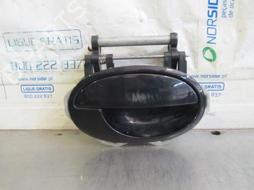 Maniglia esterna posteriore destra OPEL CORSA C (X01) 1.2 Twinport (F08, F68) BP19184705C130