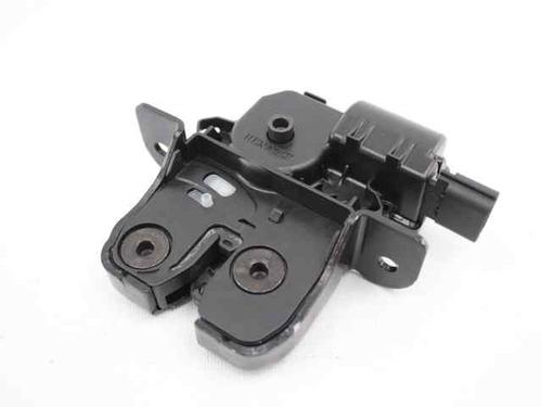 Cerradura de porton trasero RENAULT MEGANE III Grandtour (KZ0/1) 1.5 dCi (KZ09, KZ0D, KZ1G, KZ29, KZ14, KZ1W, KZ10, KZ1F,... (110 hp) 19236861