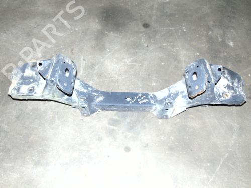Subframe TOYOTA HIACE IV Van (__H1_, __H2_) 2.5 D-4D (KLH12, KLH22) BP19186265M9
