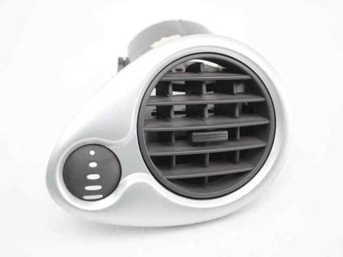 Used Air vent RENAULT CLIO III (BR0/1, CR0/1) 1.5 dCi (BR17, CR17) (86 hp) 19225807