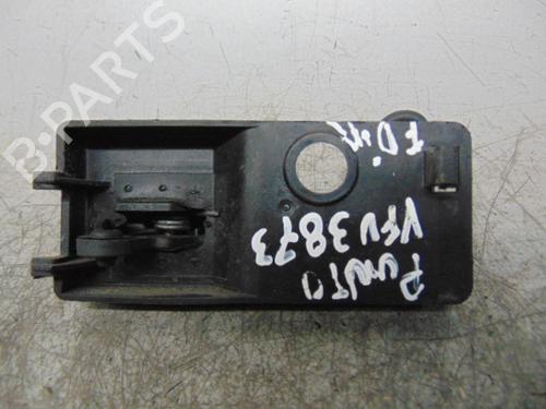 Front right interior door handle FIAT PUNTO (176_) 60 1.2 (176AP, 176AR, 176AQ, 176BB) | BP19187871I14 