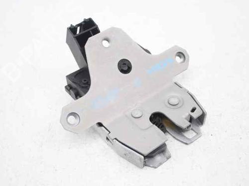 Used Tailgate lock VOLVO V60 I (155) D3 / D4 (163 hp) 19246013