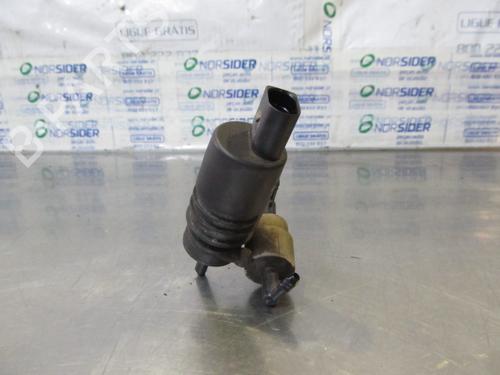 Washer pump SKODA FABIA I (6Y2) 1.2 | BP19184198E24 