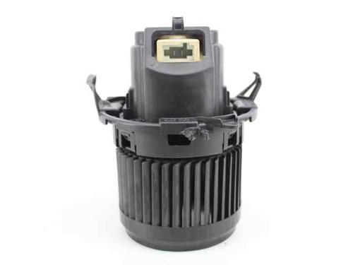 Heater blower motor RENAULT CLIO IV (BH_) 0.9 TCe 90 (BHNF, BHMA, BHMH, BHJK, BHJR) | BP19224477M62 
