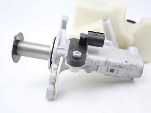 Brake master cylinder SEAT IBIZA V (KJ1, KJG) 1.0 | BP21373858M77 