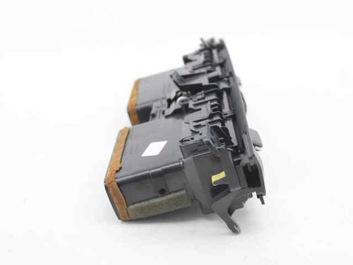 Air vent TOYOTA AURIS (_E18_) 1.8 Hybrid (ZWE186_, ZWE186R) | BP19225635I21 