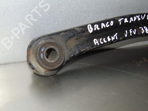 Right rear suspension arm HYUNDAI ACCENT II Saloon (LC) 1.3 | BP21200669M15 