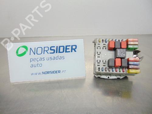Used Fuse box FIAT PUNTO (188_) 1.9 DS 60 (188.031, .051, .231, .251) (60 hp) 19195354