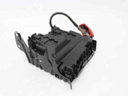 Used Fuse box PEUGEOT 308 SW II (LC_, LJ_, LR_, LX_, L4_) 1.6 HDi / BlueHDi 115 (LCBHXM, LCBHXT) (115 hp) 29644908