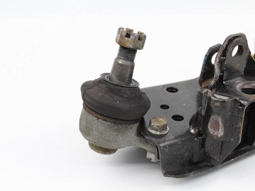 Right front suspension arm TOYOTA HIACE IV Bus (_H1_) 2.4 D (LH100, LH110, LH104, LH114) | BP21198301M13 