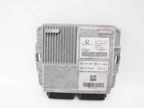 Module électronique Module électronique DACIA SANDERO III 1.0 TCe LPG (91 hp) 33894463 33894463