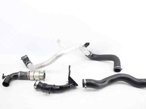 Used Intercooler pipe Intercooler pipe VOLVO V40 Hatchback (525) D2 (114 hp) 33279647 33279647