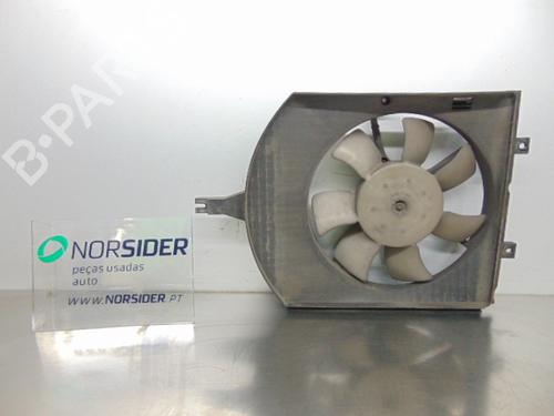 Used Radiator fan VOLVO V40 Estate (645) 1.6 (105 hp) 19192595