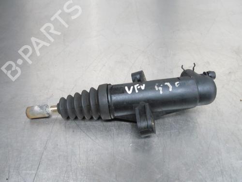 Clutch slave cylinder CITROËN JUMPER I Van (244) 2.0 HDi | BP19193088M113 