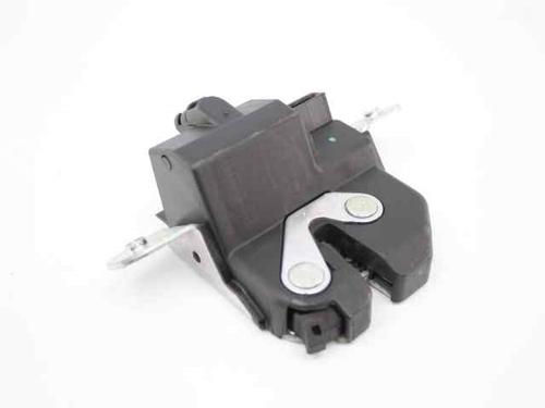 Used Tailgate lock OPEL ASTRA K (B16) 1.6 CDTi (68) (95 hp) 20128984