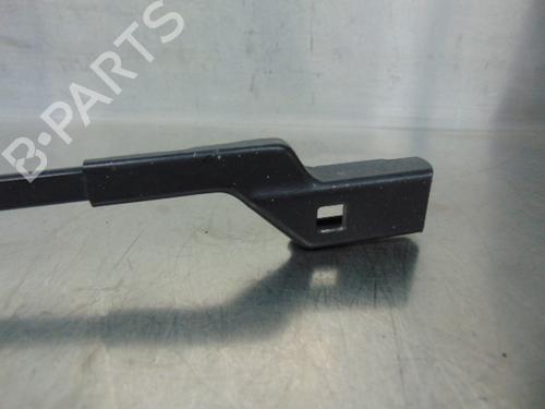 Front windshield wiper arm VOLVO S40 II (544) 2.0 D | BP19197317C143 