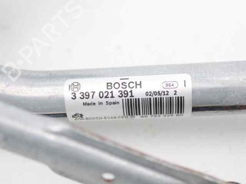 Front wiper motor PEUGEOT 208 I (CA_, CC_) 1.4 VTi | BP24844635M29 