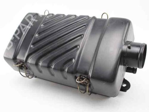 Used Air filter box FIAT PUNTO (176_) 1.7 TD (176AT) (63 hp) 19228304