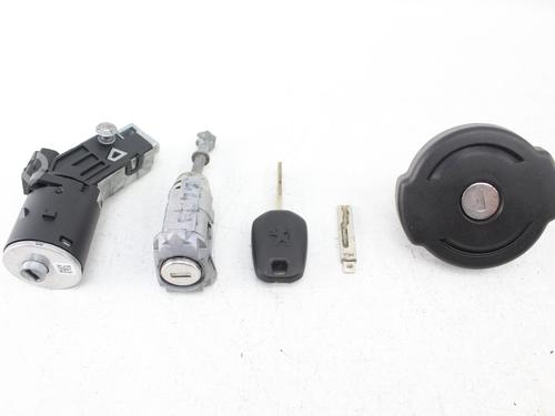 Used Ignition barrel Ignition barrel PEUGEOT 308 SW II (LC_, LJ_, LR_, LX_, L4_) 1.6 HDi / BlueHDi 115 (LCBHXM, LCBHXT) (115 hp) 39967179 39967179