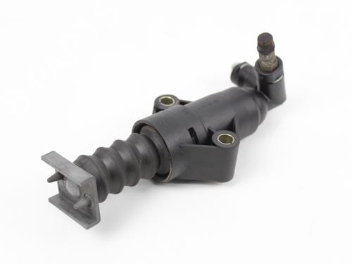 Used Clutch slave cylinder VW GOLF IV Variant (1J5) 1.4 16V (75 hp) 21198902