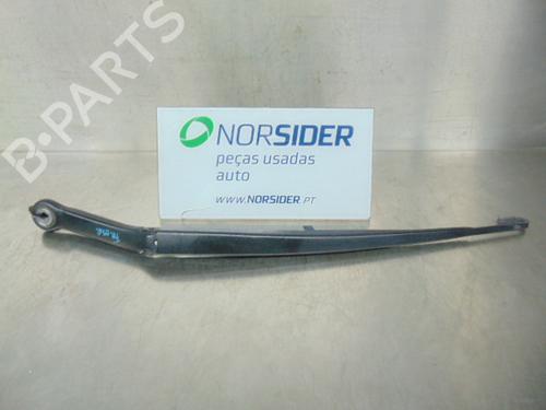 Used Front windshield wiper arm BMW 3 (E46) 318 i (118 hp) 19198496