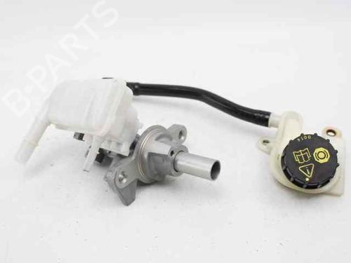 Used Brake master cylinder FORD FIESTA VI (CB1, CCN) 1.5 TDCi (75 hp) 19240866