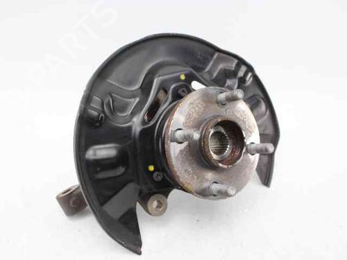 Used Left front steering knuckle Left front steering knuckle TOYOTA COROLLA Saloon (_E12_) 1.4 D-4D (NDE120_, NDE120R) (90 hp) 35889428 35889428