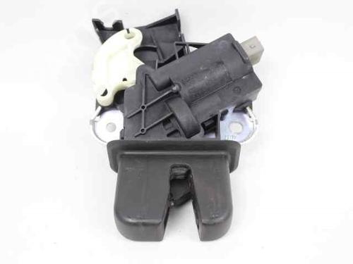 Tailgate lock VW PASSAT B6 (3C2) 1.9 TDI | BP21199367C101 