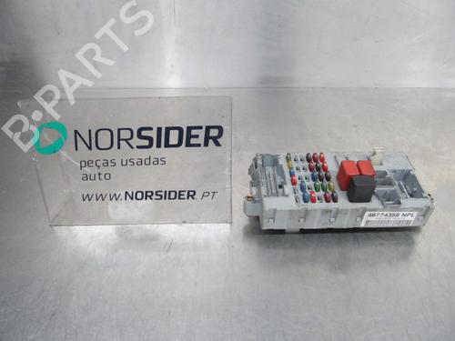Sikringsdose FIAT PUNTO (188_) 1.9 DS 60 (188.031, .051, .231, .251) (60 hp) 19193724
