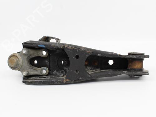 Right front suspension arm TOYOTA HIACE IV Bus (_H1_) 2.4 D (LH100, LH110, LH104, LH114) | BP21198301M13 