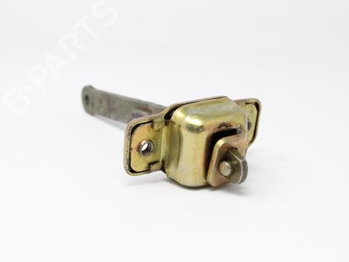 Hinge/Door check strap VOLVO V40 Estate (645) 1.8 | BP19204247C146