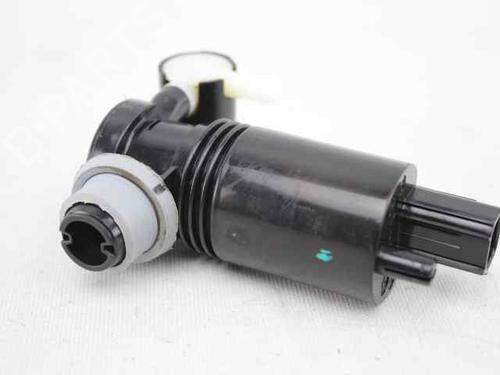 Used Washer pump FORD FIESTA VI (CB1, CCN) [2008-2017]  19231867
