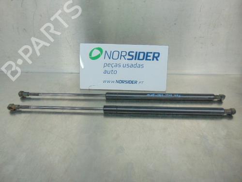 Used Tailgate lift support BMW 3 Touring (E46) 320 d (150 hp) 19196487
