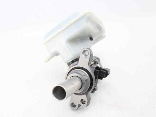 Brake master cylinder SKODA OCTAVIA III Combi (5E5, 5E6) 1.6 TDI | BP29761065M77 