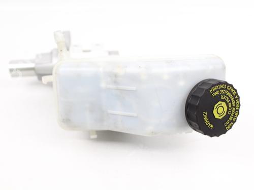 Brake master cylinder OPEL CORSA E (X15) 1.3 CDTI (08, 68) | BP19215827M77 