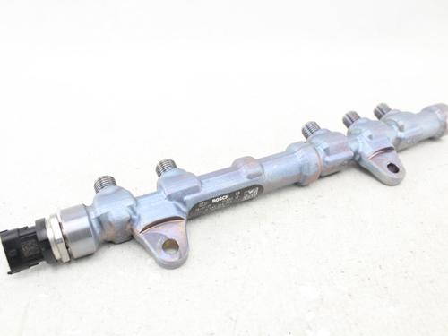 Used Injection rail Injection rail FIAT 500L (351_, 352_) 1.3 D Multijet (199.LYM11, 199.LYM1A) (95 hp) 40554594 40554594