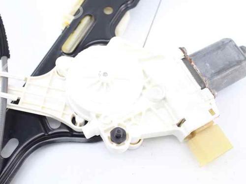 Front right window mechanism BMW 1 (E87) 120 d | BP22940728C23 