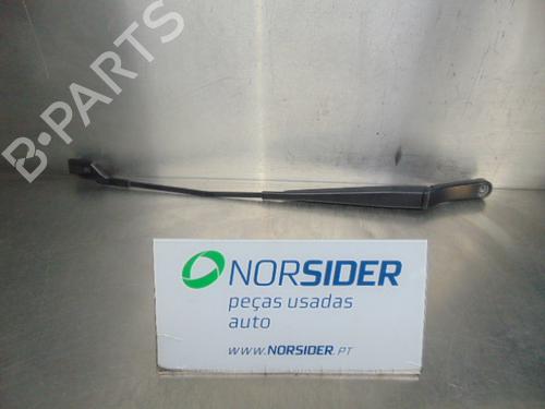 Used Front windshield wiper arm VW PASSAT B6 (3C2) 2.0 TDI (140 hp) 21198073