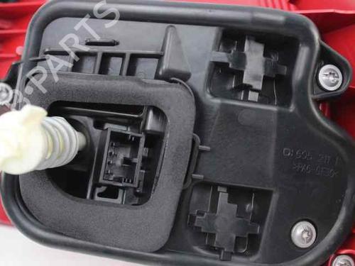 Left taillight VW PASSAT B6 (3C2) 1.6 TDI | BP31576565C34 - Image 6