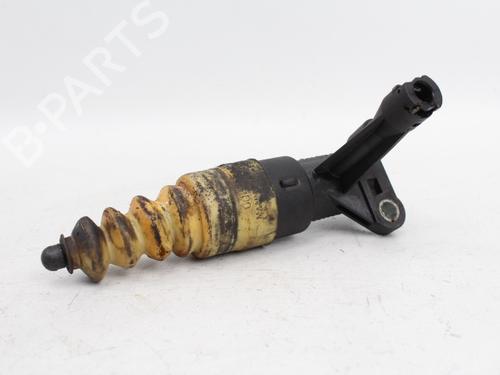 Used Clutch slave cylinder AUDI A4 B6 Avant (8E5) [2000-2005]  19207401