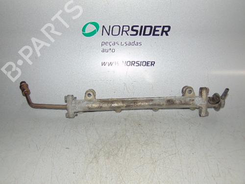 Used Injection rail MITSUBISHI COLT V (CJ_, CP_) 1300 GL,GLX (CJ1A) (75 hp) 19188264