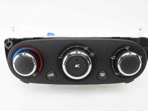 Commande Chauffage RENAULT CLIO IV Grandtour (KH_) 1.5 dCi 90 (KHN3, KHN4) (90 hp) 28504855