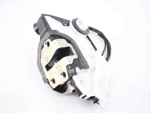 Used Front left lock TOYOTA YARIS (_P13_) 1.5 (NSP131_) (112 hp) 19228860