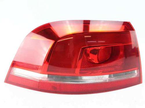 Used Left taillight VW PASSAT B6 (3C2) 1.6 TDI (105 hp) 31576565