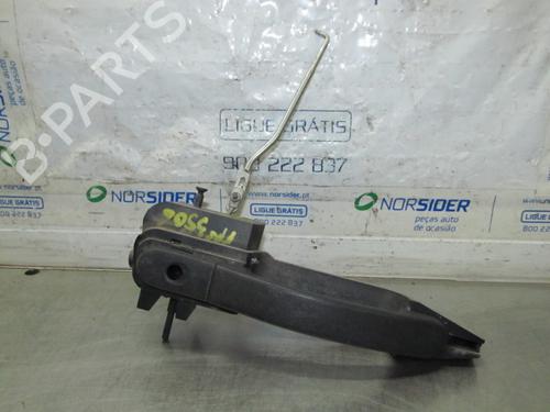 Used Front right exterior door handle FORD FIESTA V (JH_, JD_) 1.4 TDCi (68 hp) 19185443
